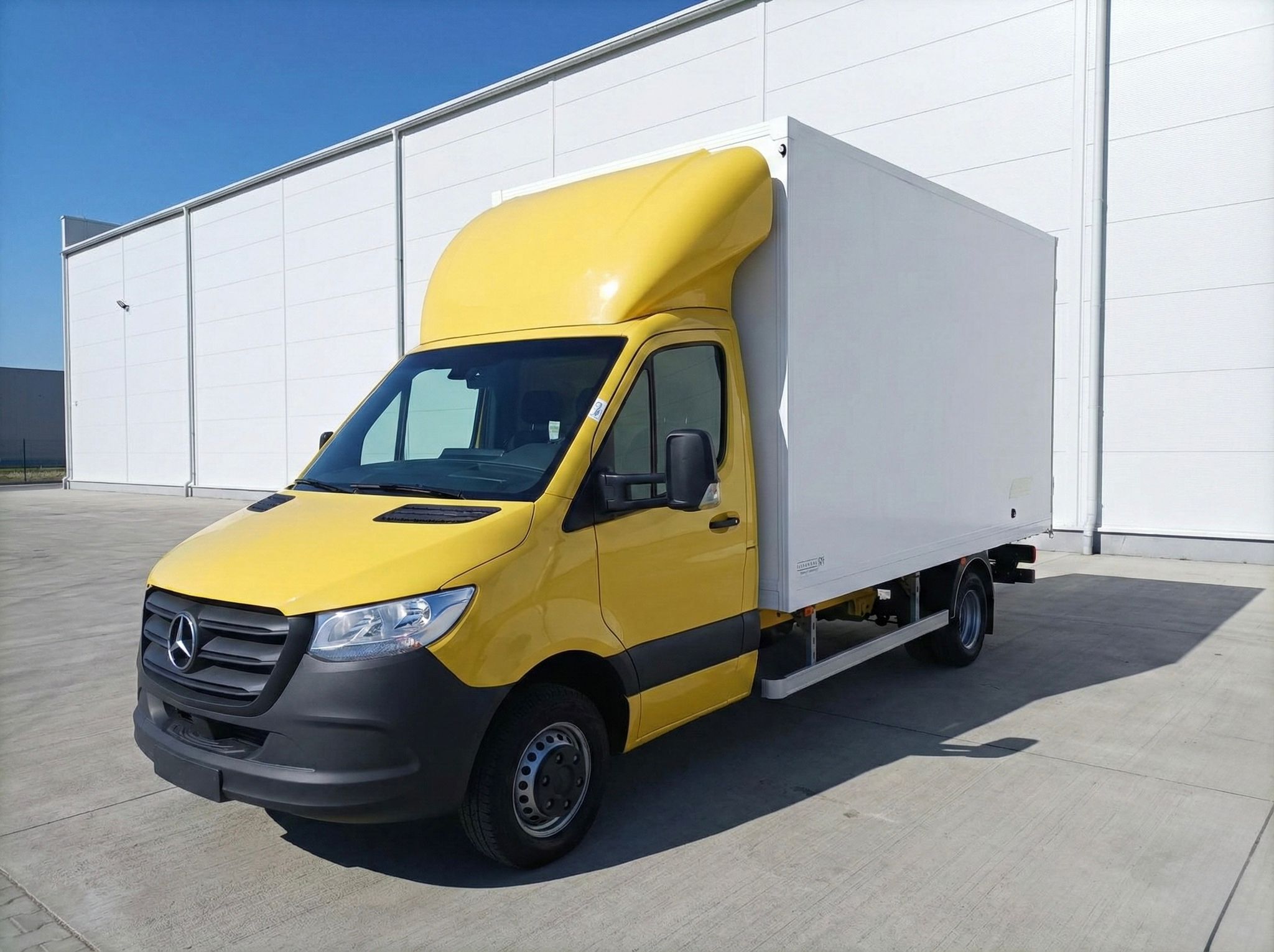 Spoiler dachowy Mercedes Sprinter – widok 3