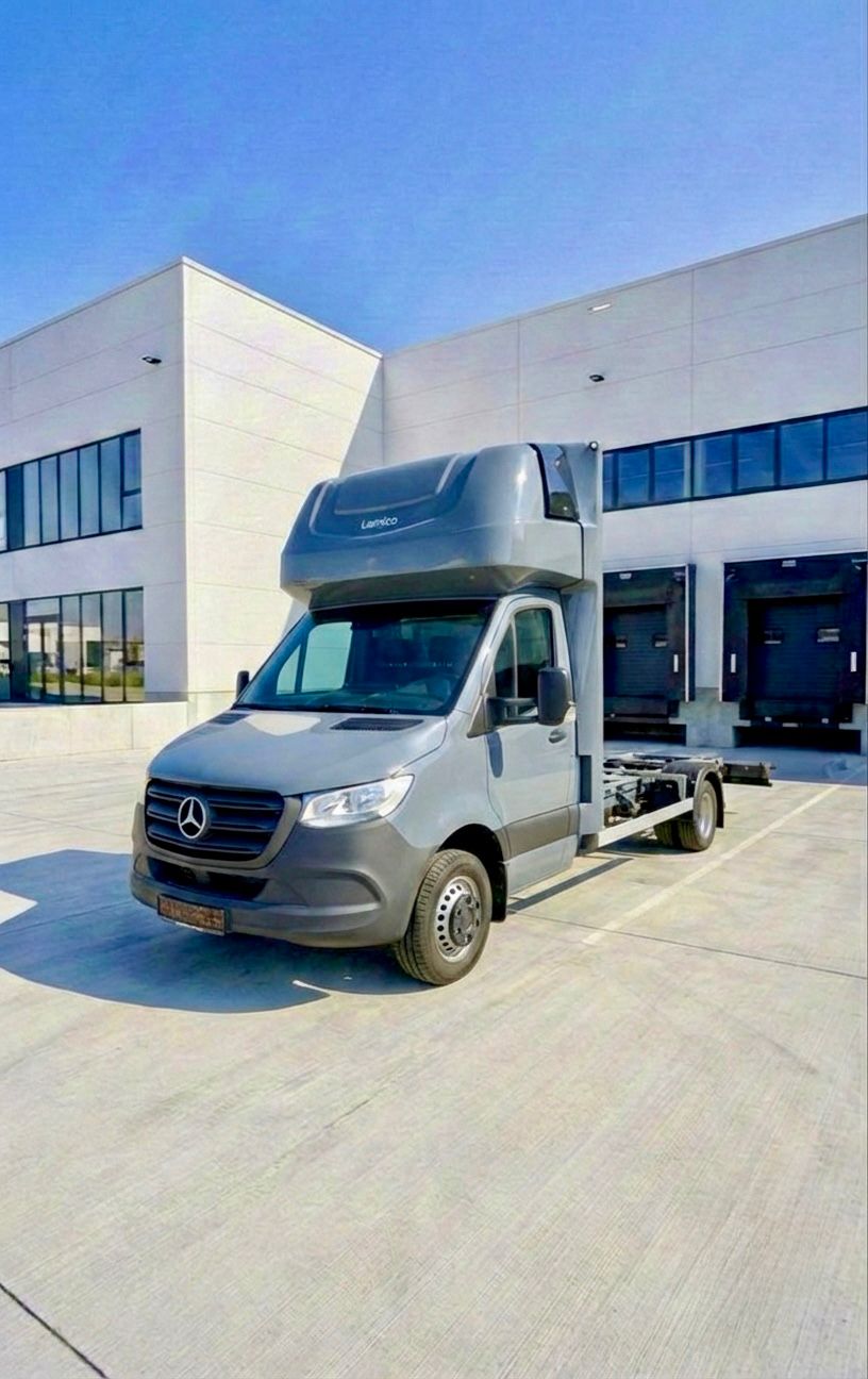 Kabina dachowa Mercedes Sprinter – widok 2